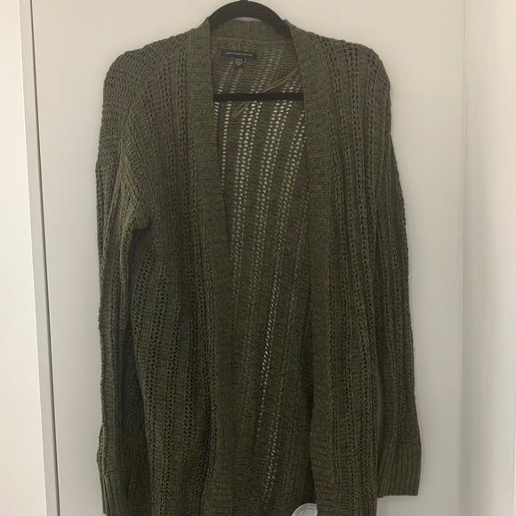 2/30 AE Olive Green Cardigan - Picture 1 of 4
